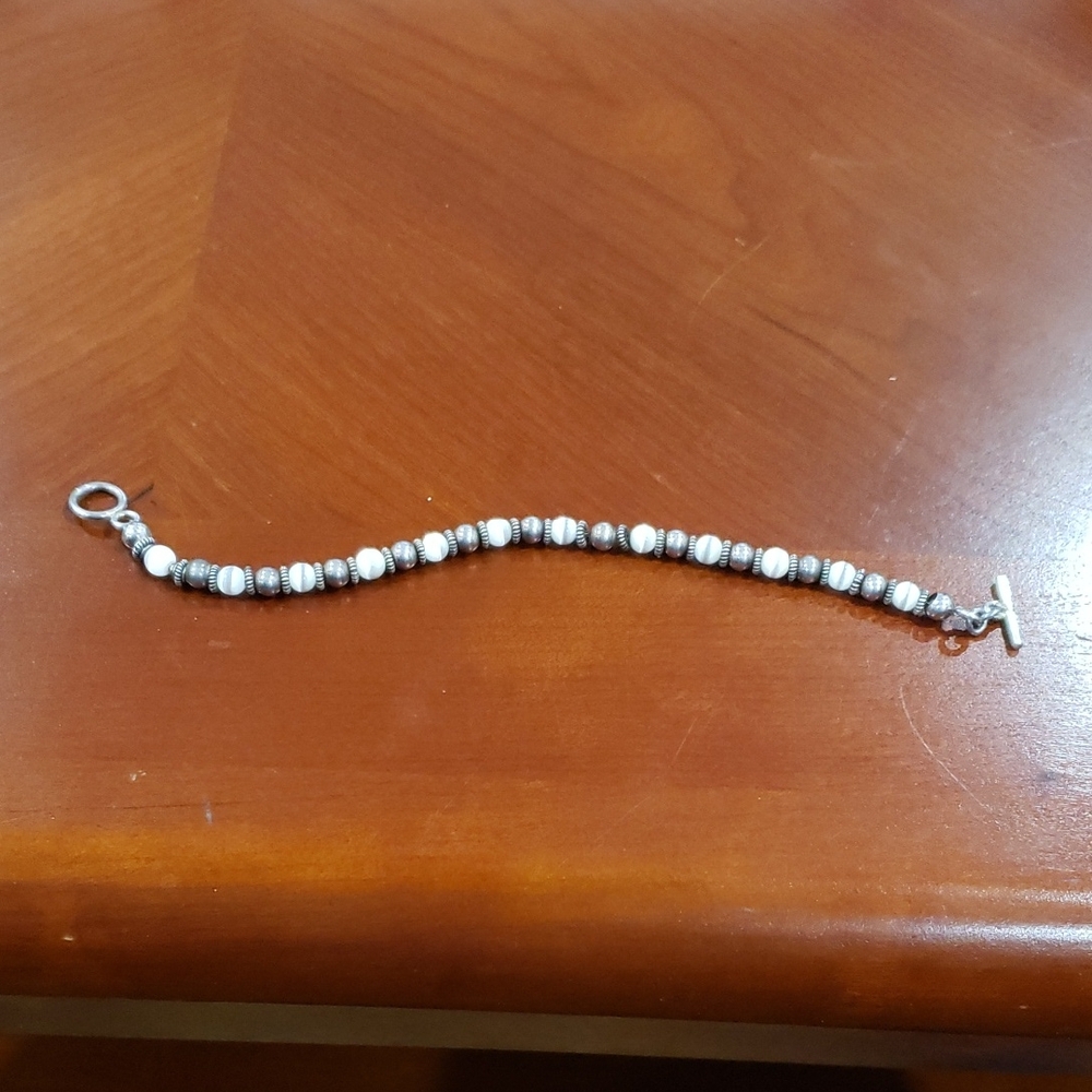 Elegant Silver and White Beaded Bracelet